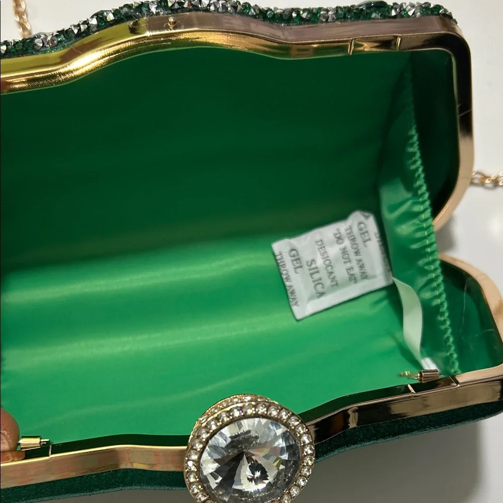 Emerald Crystal Evening Clutch with Gold Chain - Picture 5 of 16
